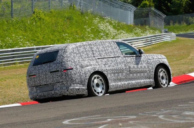 제네시스 'GV90' 테스트카 (출처 : AUTOCAR)