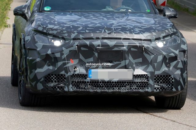 메르세데스-AMG GT SUV 테스트카 (출처 : 오토에볼루션)