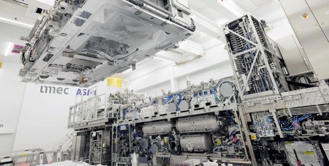 &nbsp;ASML의 최첨단 하이(High)-NA 극자외선(EUV) 장비