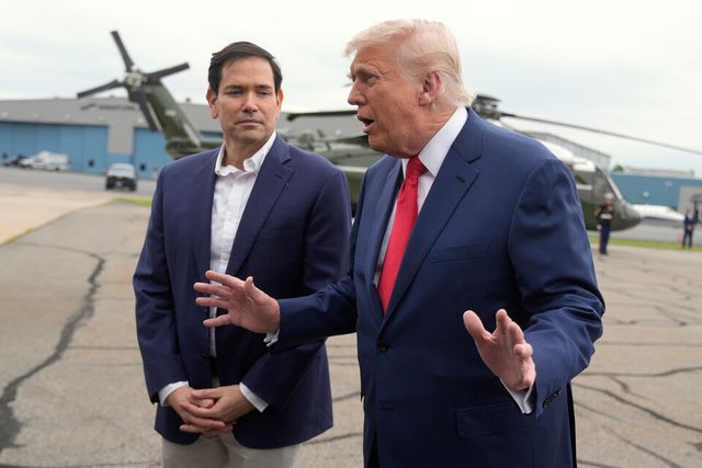 기자들과 대화하는&nbsp;트럼프&nbsp;미국 대통령(출처:연합뉴스)