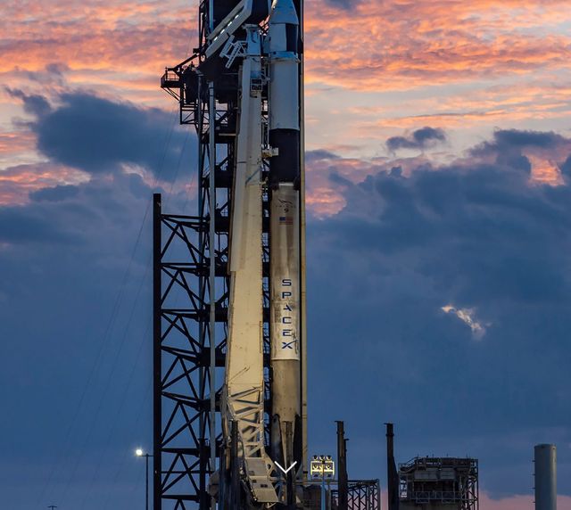 우주탐사기업 스페이스X가 새 먹거리로 첨단 반도체 패키징 시장 공략에&nbsp;나선다.