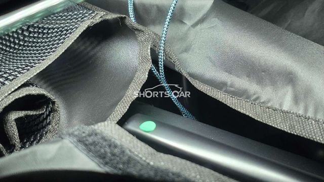 현대차 '아반떼 풀체인지' 실내 (출처 : 숏카)