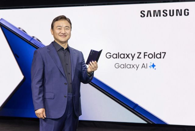 노태문 DX부문장 직무대행 언팩