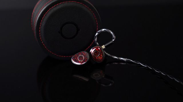 [Lime Ears] 유니버셜 인이어 모니터 이어폰 ‘INCOGNITA’ (사진제공=셰에라자드)