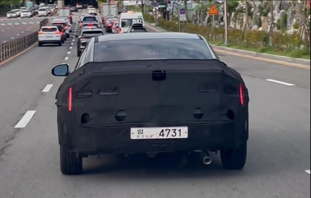 아반떼 출체인지 후면부 스파이샷(출처: 힐러티비)