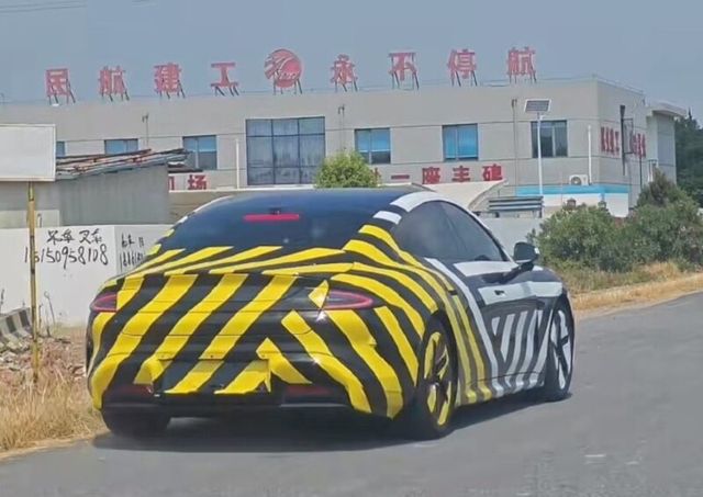 사진 : 샤오미 SU7 L 테스트카 (출처=风清颂)