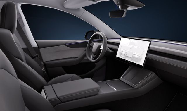 신형 모델Y 실내