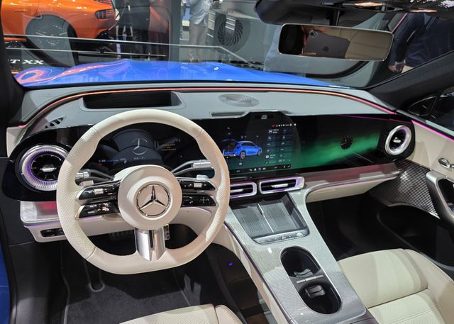 메르세데스 벤츠 순수 전기차 신형 GLC 안터페이스