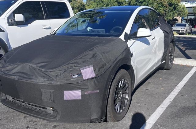 테슬라 저가형 모델 Y 테스트카 (출처=X/@DriveGreen80167)