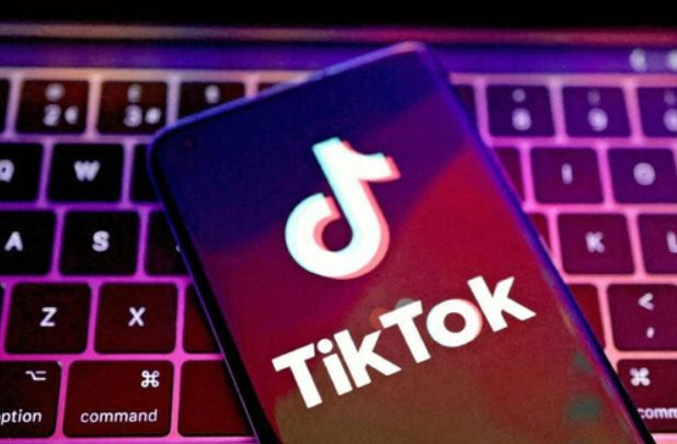 중국 동영상 공유 앱 ‘TikTok(틱톡)'의 미국 사업부문을 소프트웨어업체 오라클 등 기업연합이 인수한다.&nbsp;