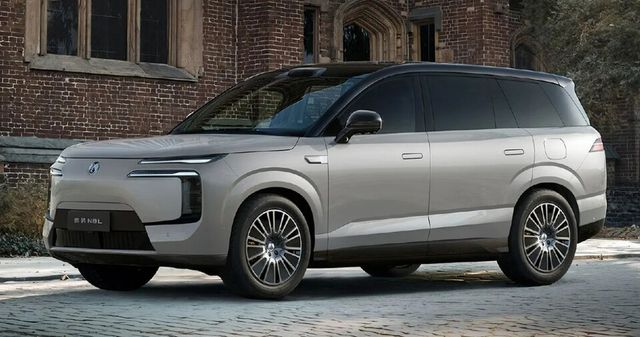 BYD 프리미엄 브랜드 덴자(Denza) 6인승 SUV N8L