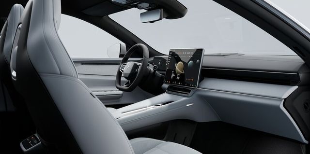 사진 : 폴스타 4