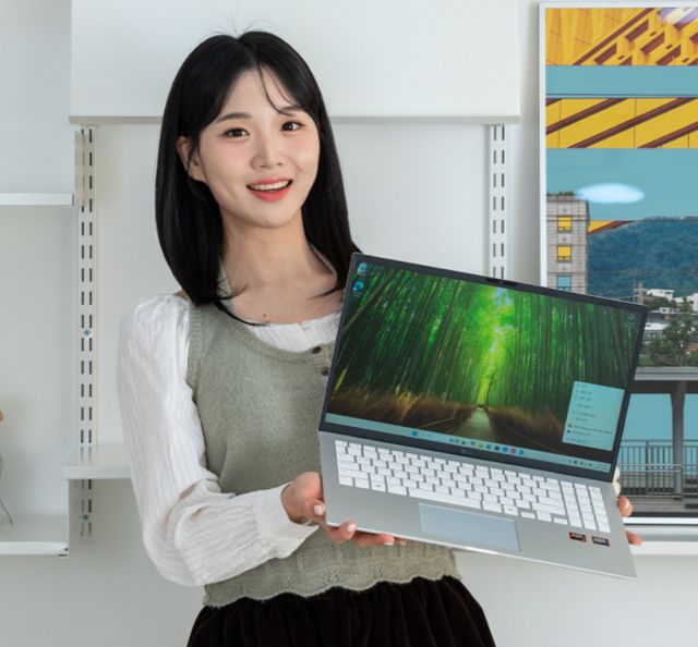 LG그램이 설 명절과 신학기 시즌을 맞아 26일부터 2월 12일까지 지마켓에서 진행되는 ‘설 빅세일’ 프로모션에 참여, 역대급 혜택을 선보인다.