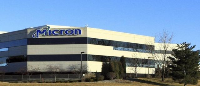 미국 반도체기업 마이크론 테크놀로지가 싱가포르에 새로운 메모리 칩 제조공장을 착공했다.