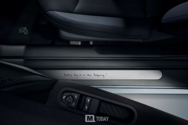 디&nbsp;올-일렉트릭&nbsp;MINI&nbsp;쿠퍼&nbsp;SE&nbsp;폴&nbsp;스미스&nbsp;에디션 (출처=MINI 코리아)