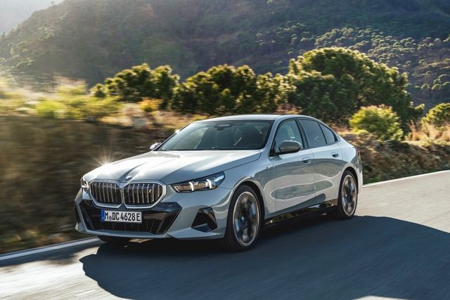 사진 : BMW i5
