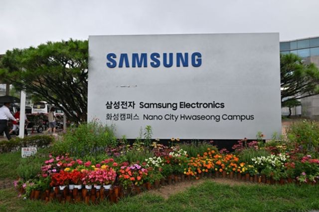 &nbsp;삼성전자가&nbsp; 내달부터 화성캠퍼스의 낸드플래시 생산라인 일부에서 최신 공정(1c)을 적용한 D램 생산을 시작한다