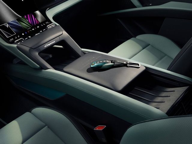 포르쉐 카이엔 S 일렉트릭