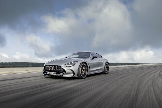 올해의 퍼포먼스 메르세데스-AMG GT