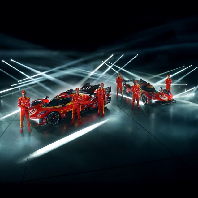 페라리 499P(왼쪽부터 안토니오 지오비나치, 알레산드로 피에르 구이디, 제임스 칼라도, 미구엘 몰리나, 안토니오 푸오코, 니클라스 닐슨