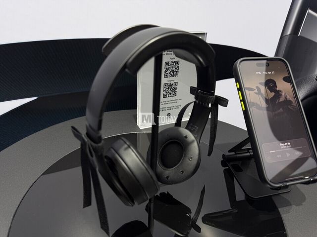 비츠 솔로 4 - 제니 스페셜 에디션 인 오닉스 블랙