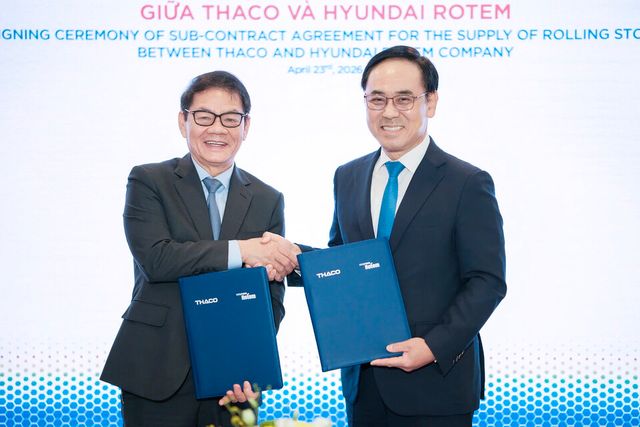 사진 설명: 이용배(오른쪽) 현대로템 대표이사 사장과 쩐 바 즈엉(왼쪽) 타코 그룹 회장