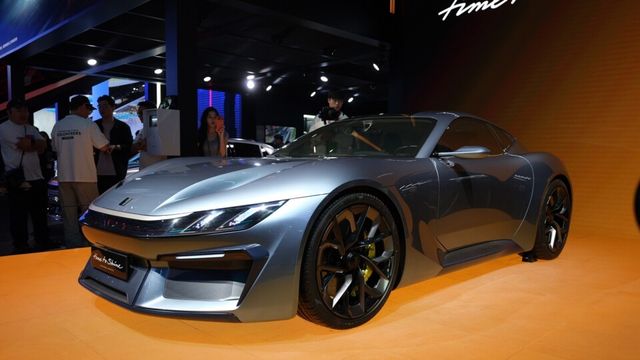 지커&nbsp; 001 애니버서리 에디션