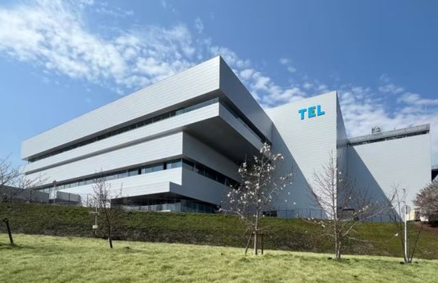 대만의 지적재산·상업법원은 27일, 대만 TSMC의 기밀 유출사건과 관련, 도쿄일렉트론의 대만 자회사에 집행유예 3년, 벌금 1억5천만 대만 달러(70억2천만 원)를 선고했다.&nbsp;