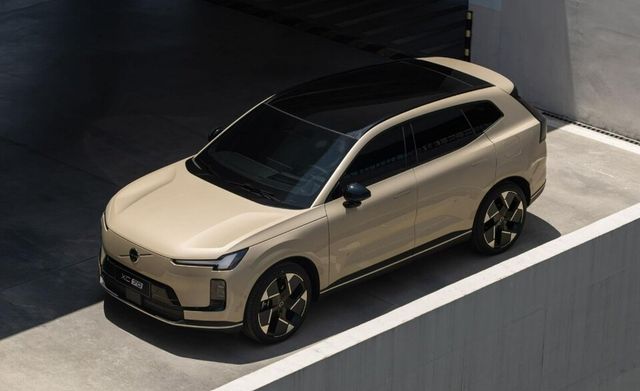 볼보 XC70