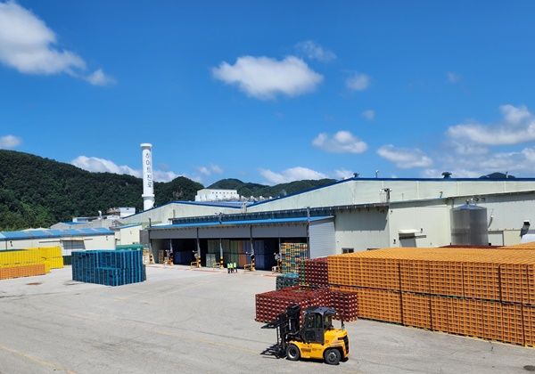 강원도 홍천군 북방면 하화계리 936번지에 위치한 하이트진로의 강원공장 일부 모습. [사진=하이트진로 제공]