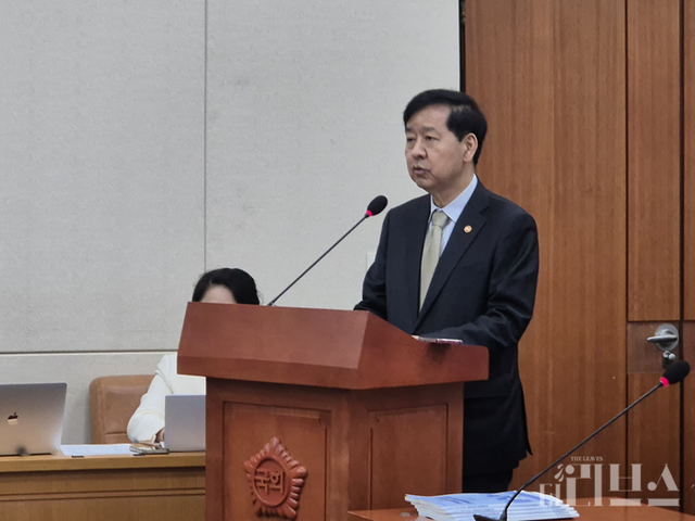 구윤철 경제부총리 겸 기획재정부 장관이 30일 국회에서 열린 기획재정위원회 종합감사에 출석했다. [사진=임서우 기자]