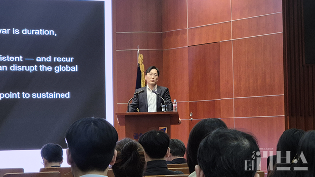 블룸버그 이코노미스트 권효성 박사가 발표하고 있다. [사진=임서우 기자]