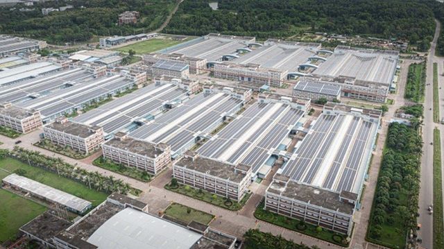 루프탑 태양광 시설이 완비된 영원무역그룹 KEPZ 공단 절경. [사진=영원무역그룹 제공]