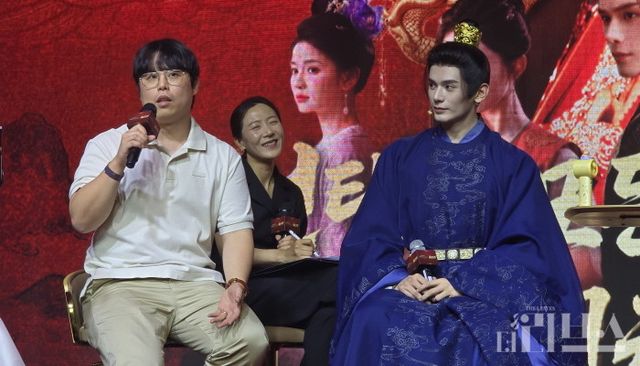 성세천하2 팬미팅에서 행사에 참가한 스트리머 옥냥이와 야오츠. [사진=송진원 기자]