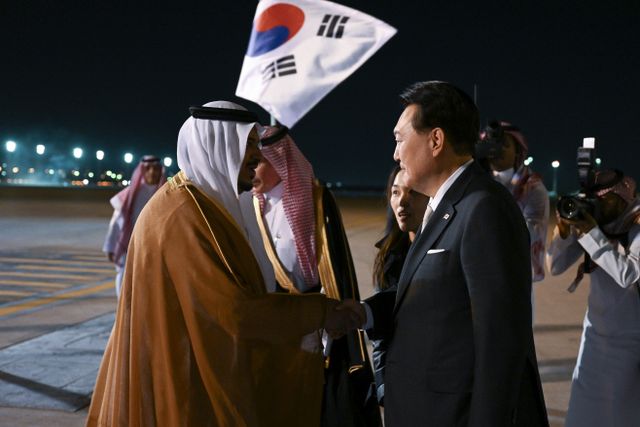 사우디 도착한 윤석열 대통령