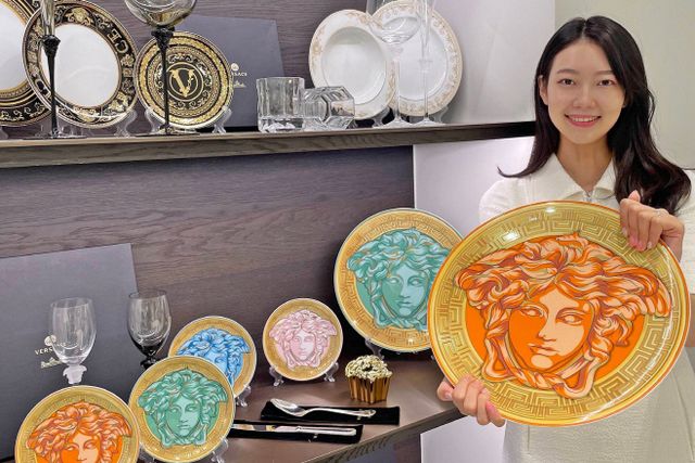 [갤러리아] 베르사체 명품 식기 보도사진(가로)