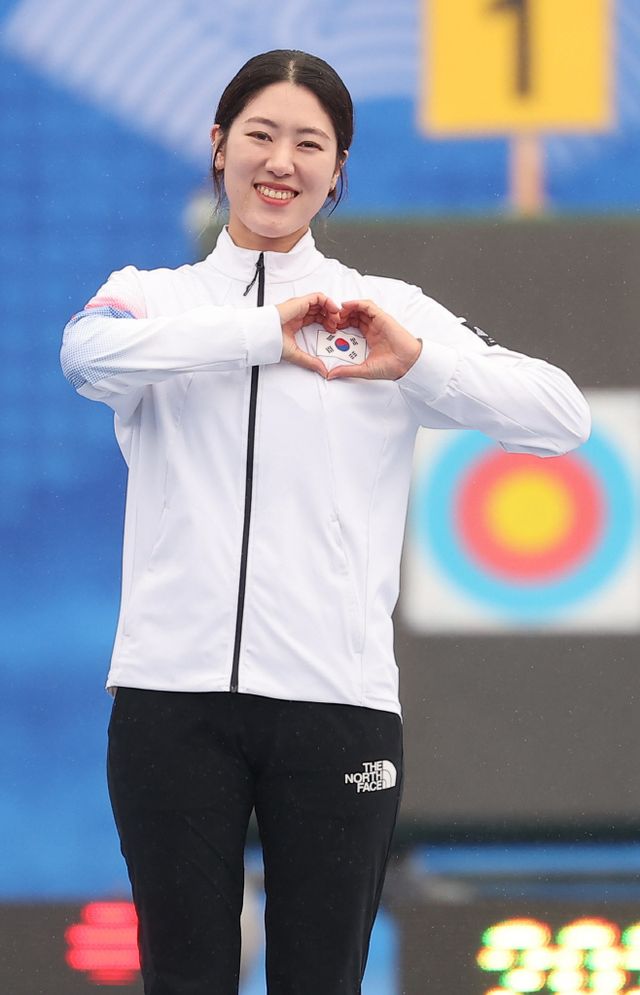 태극기 내 가슴에<YONHAP NO-2709>