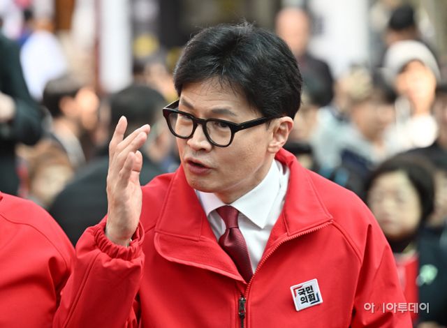 한동훈, 인하 문화의거리 거리인사