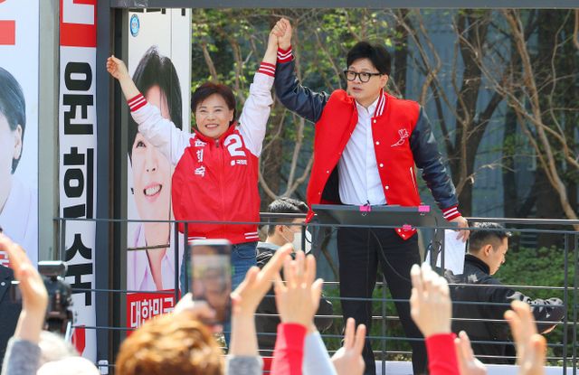 윤희숙 후보 지원유세 나선 한동훈 비대위원장<YONHAP NO-2473>