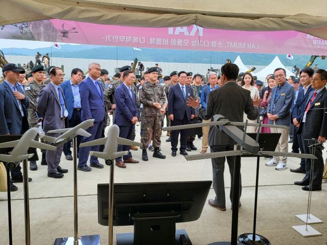 사진1. 지작사령관 손식 대장, 강현수 양주시장 등