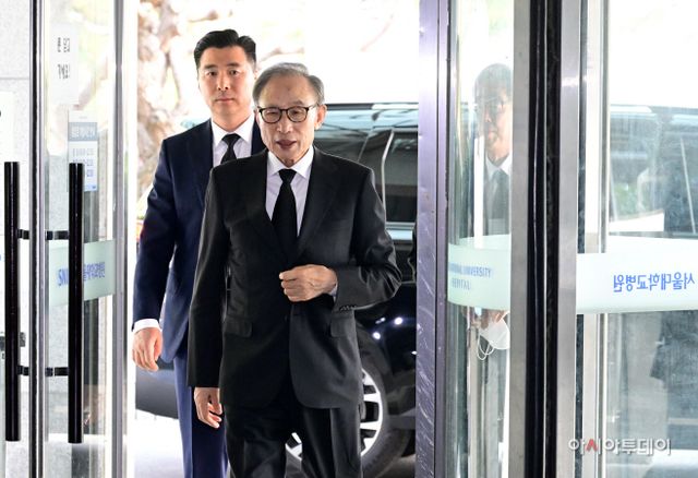 정종환 전 장관 빈소-06