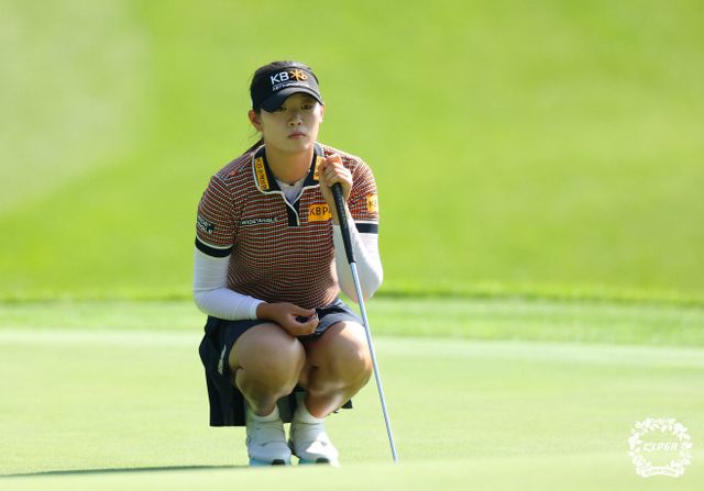 그린파악 하는 방신실<YONHAP NO-4797>