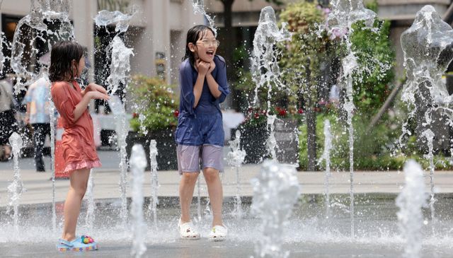 '망종' 무더운 날씨<YONHAP NO-3392>