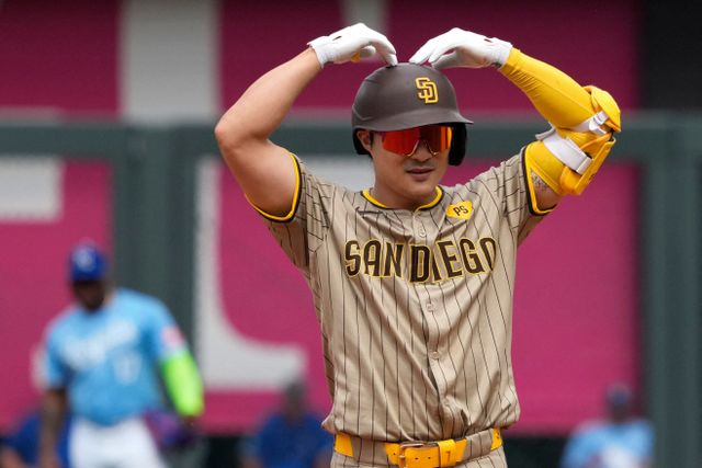 BBA-BBN-BBO-SPO-SAN-DIEGO-PADRES-V-KANSAS-CITY-ROYALS