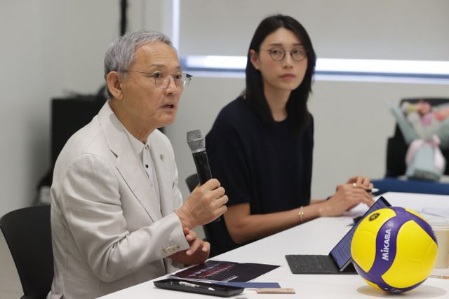 인사말하는 유인촌 장관<YONHAP NO-2189>