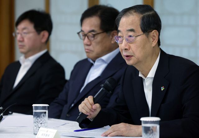 발언하는 한덕수 총리