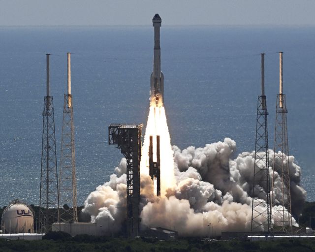 STARLINER AND NASA CREW LAUNCH FROM CAPE CANAVERAL