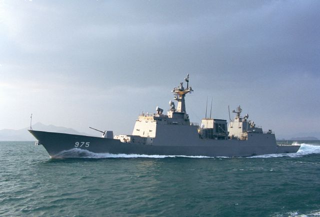 충무공이순신함