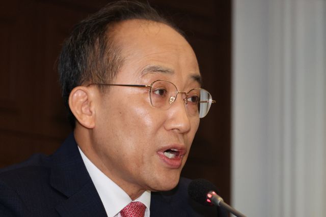 답변하는 추경호 원내대표<YONHAP NO-1145>