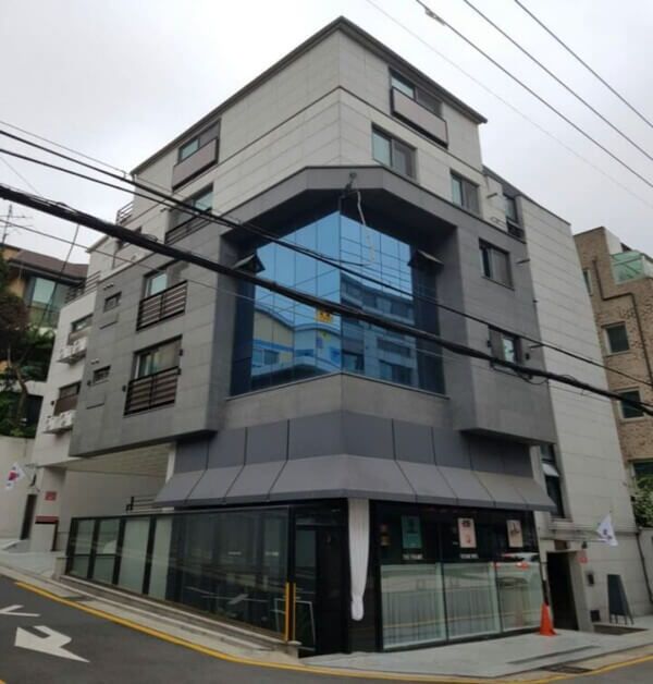 사진=포토뉴스 (수지가 매입한 삼성동 위치의 빌딩 외관)